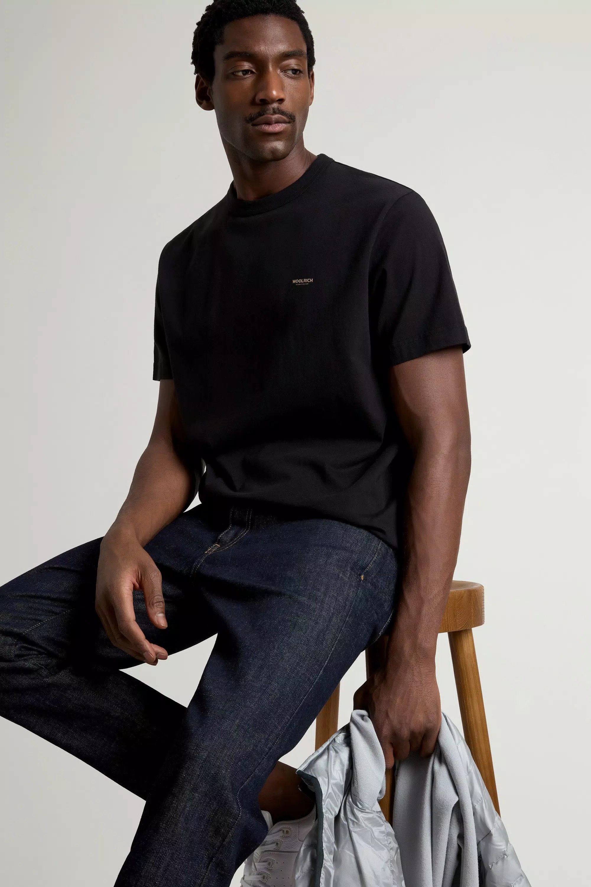 T-Shirt in Cotone Puro con Logo - Nero