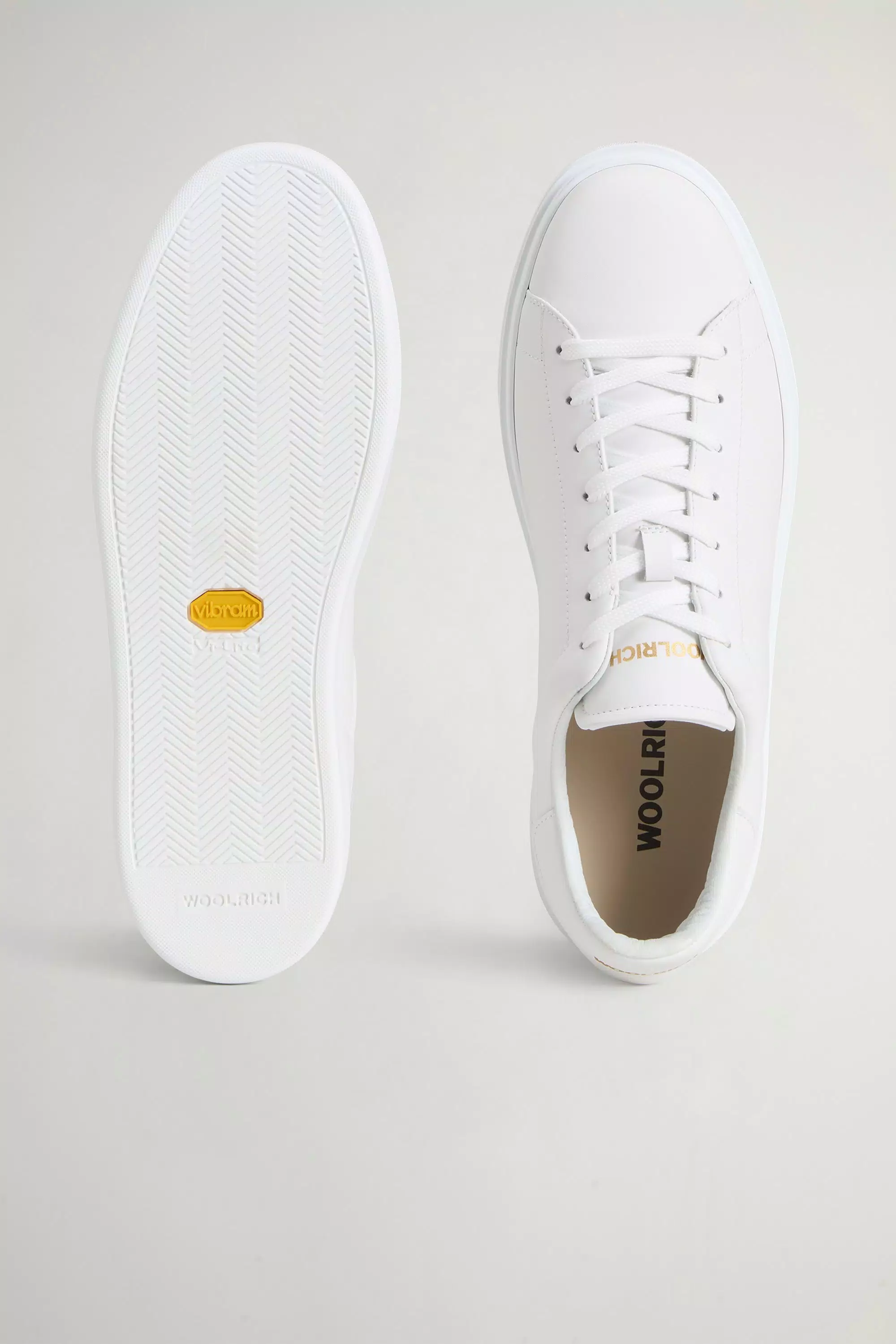 Sneakers Classic Court in Cuoio di Vitello - Bianco Bianco